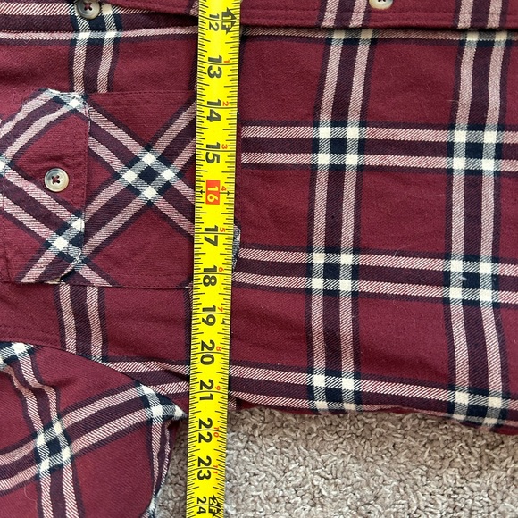 Wrangler Oversized Red Plaid Shacket - Picture 5 of 6